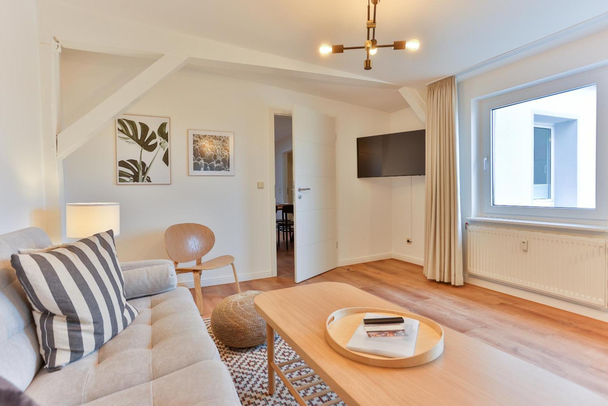 Apartments Am Bahnhof シュトラールズント 部屋 写真