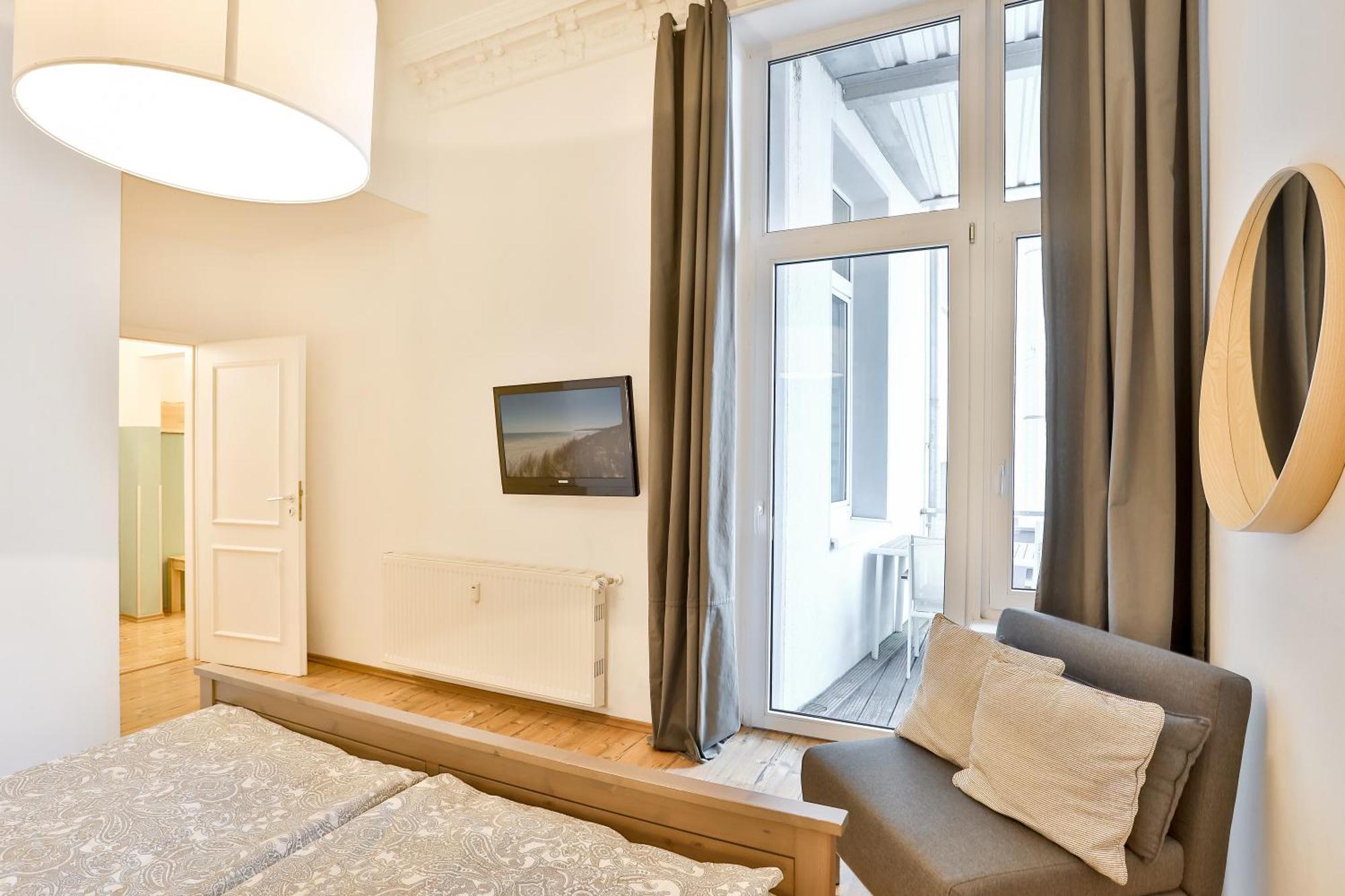 Apartments Am Bahnhof シュトラールズント 部屋 写真