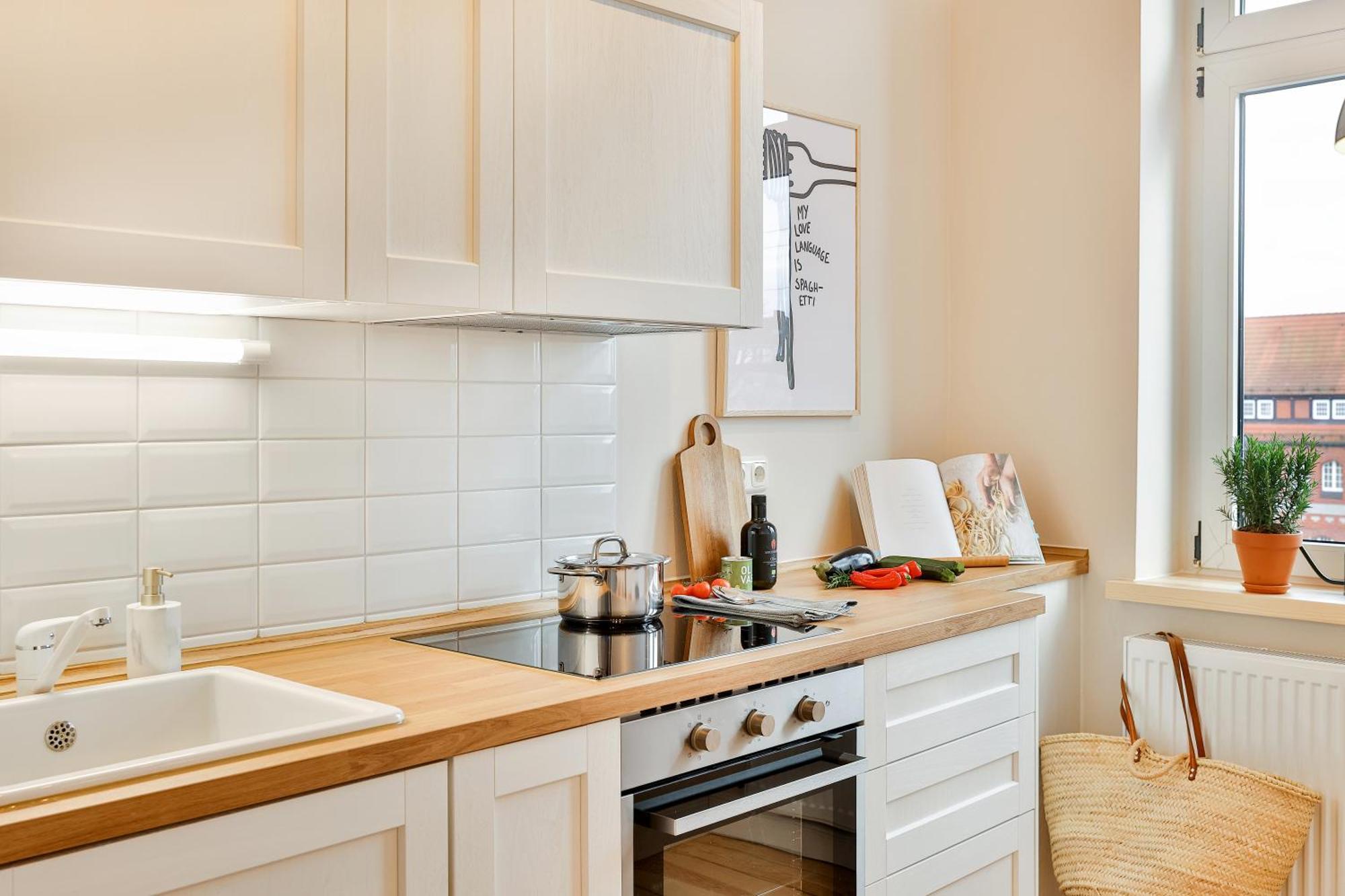 Apartments Am Bahnhof シュトラールズント 部屋 写真